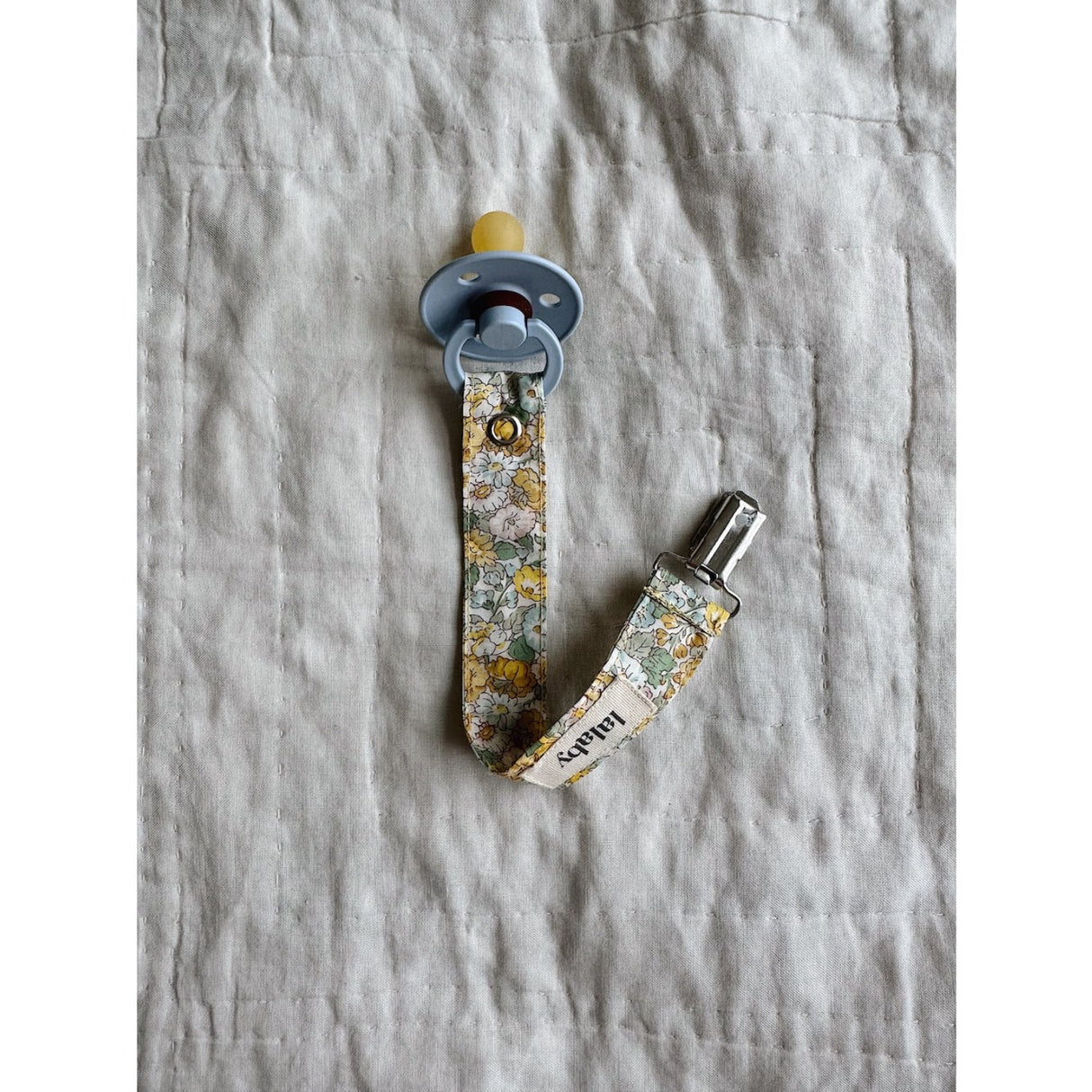 Lalaby Sunkissed Pacifier Clip