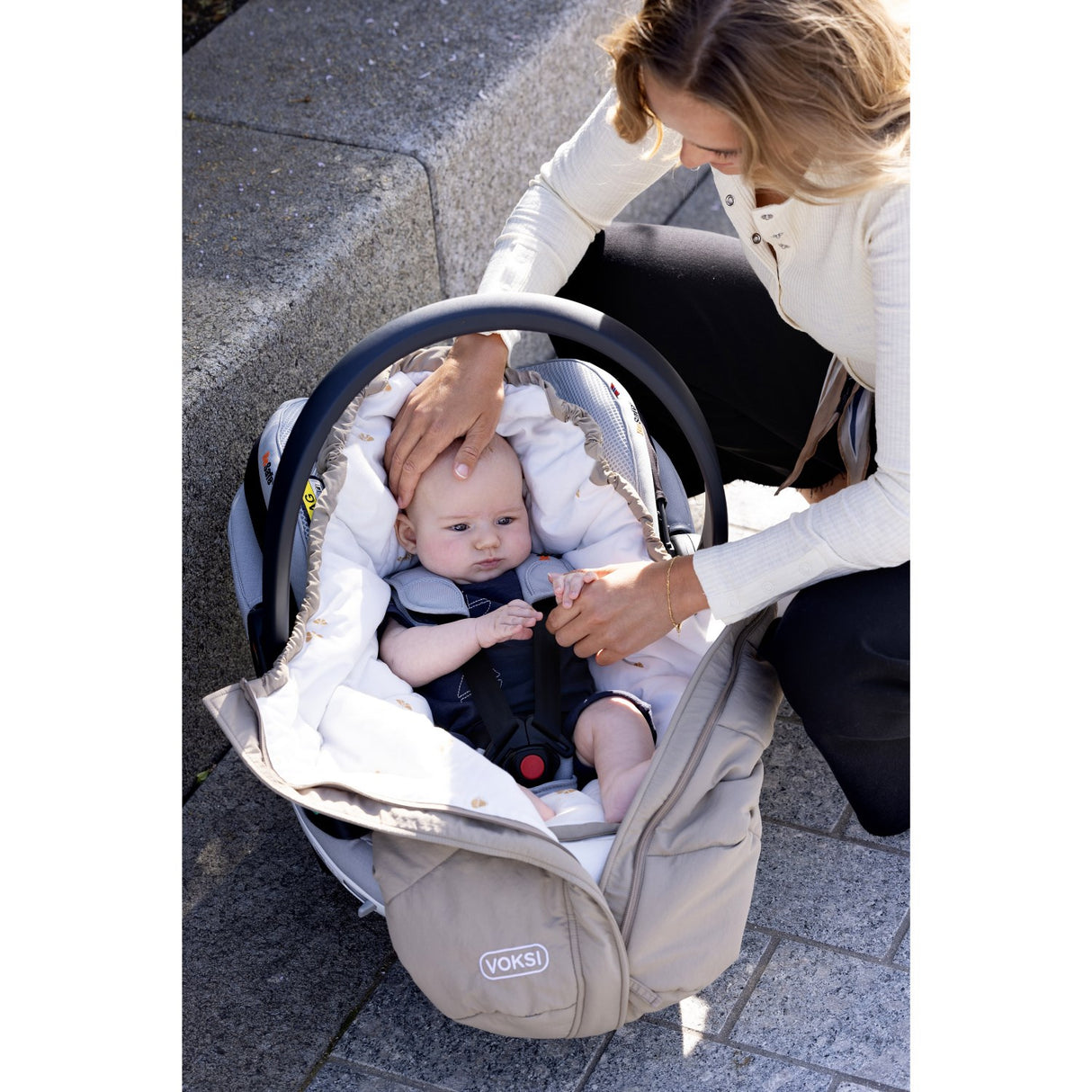 Voksi® Dark Sand Solid Move Light