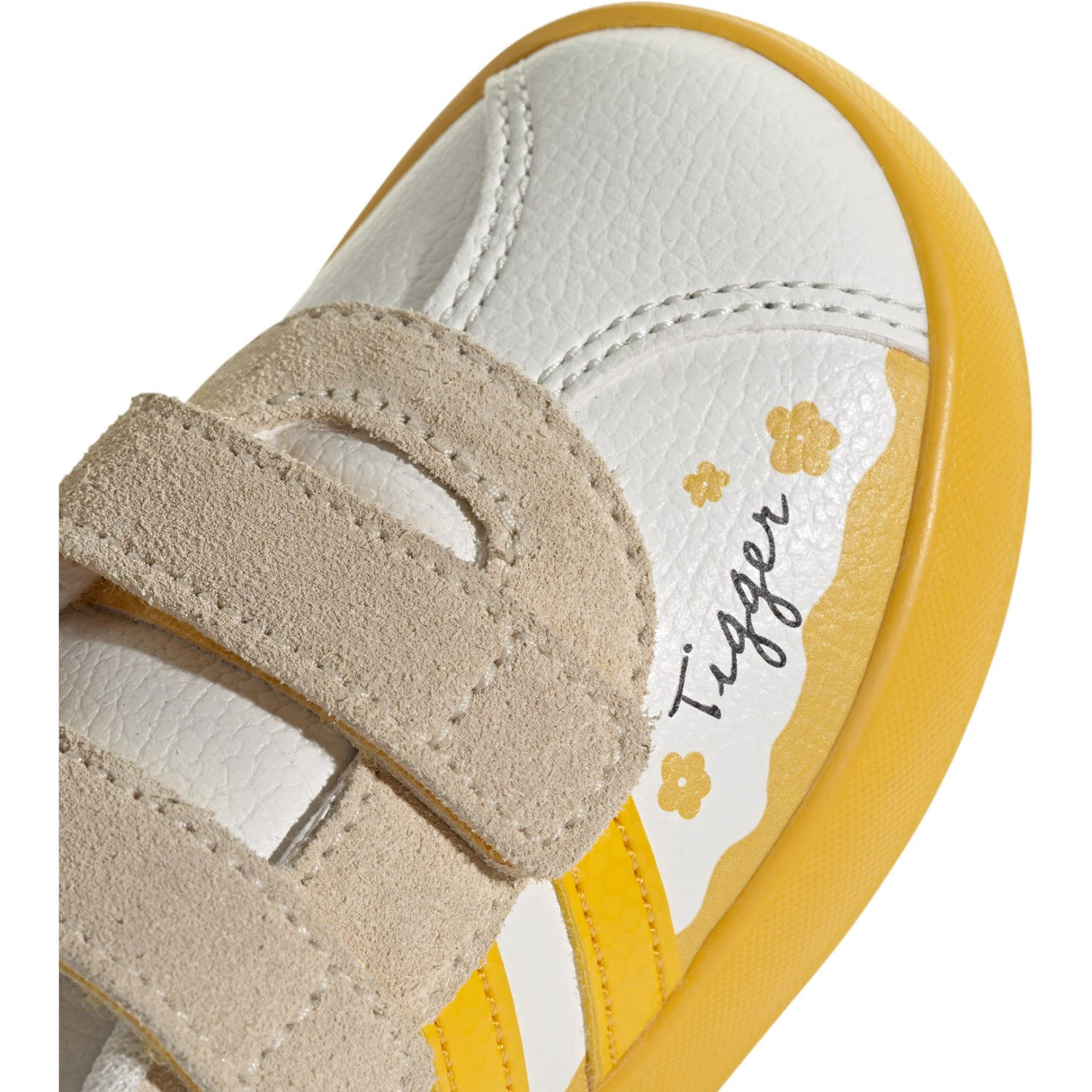 adidas Originals Off White Crew Yellow Core Black Vl Court Winnie Cf I Sneakers