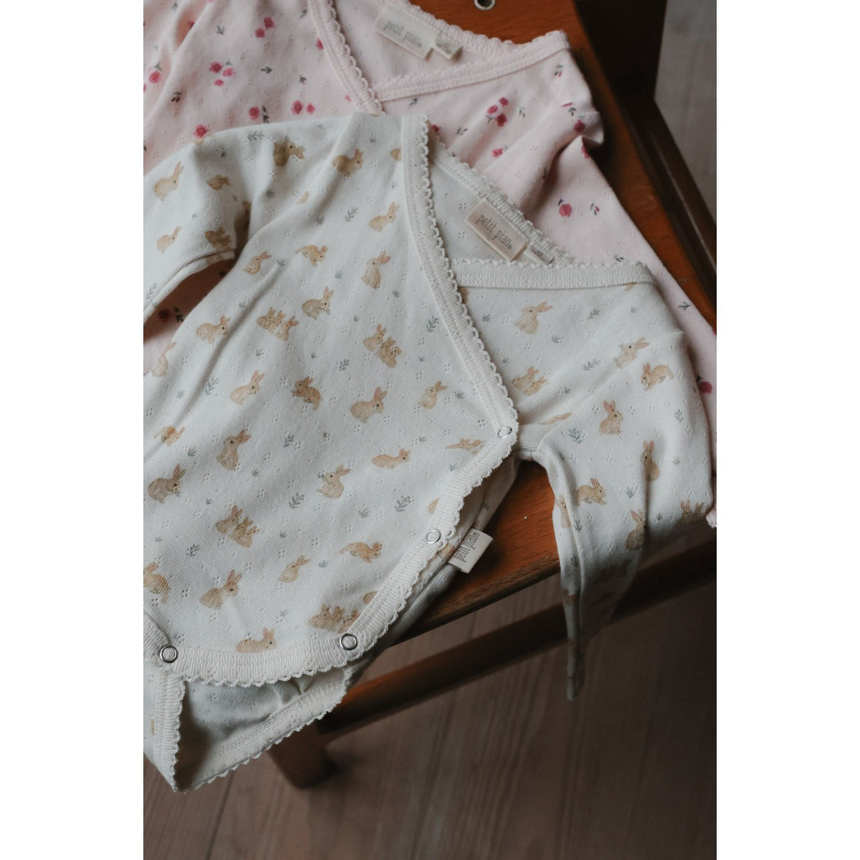 Petit Piao Eggnog Rabbit Aop Ppdio L_S Body Fold Pointelle Nb