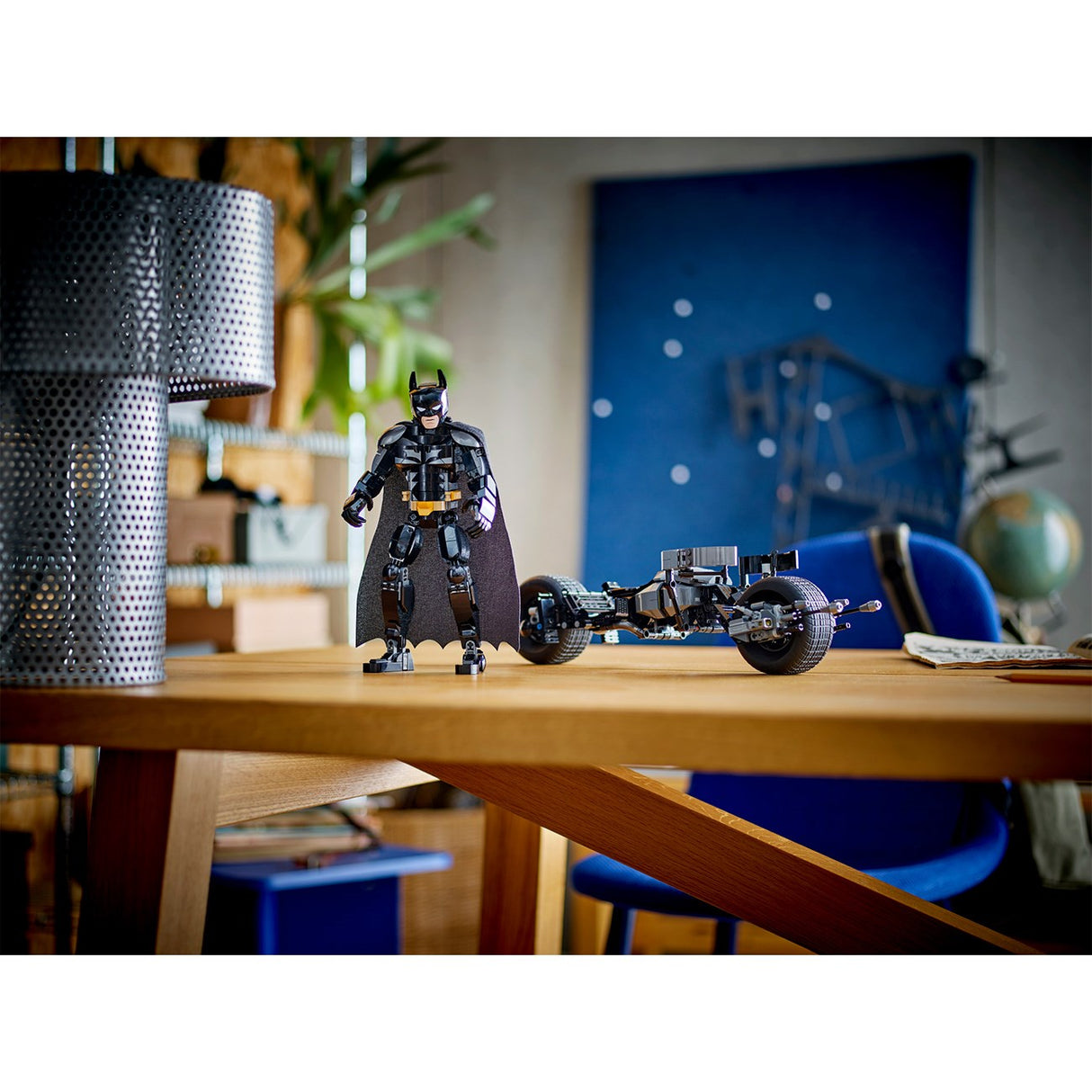 LEGO® Marvel Batman™ and Batpod Motorcycle construction figure