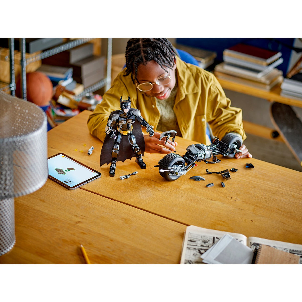 LEGO® Marvel Batman™ and Batpod Motorcycle construction figure