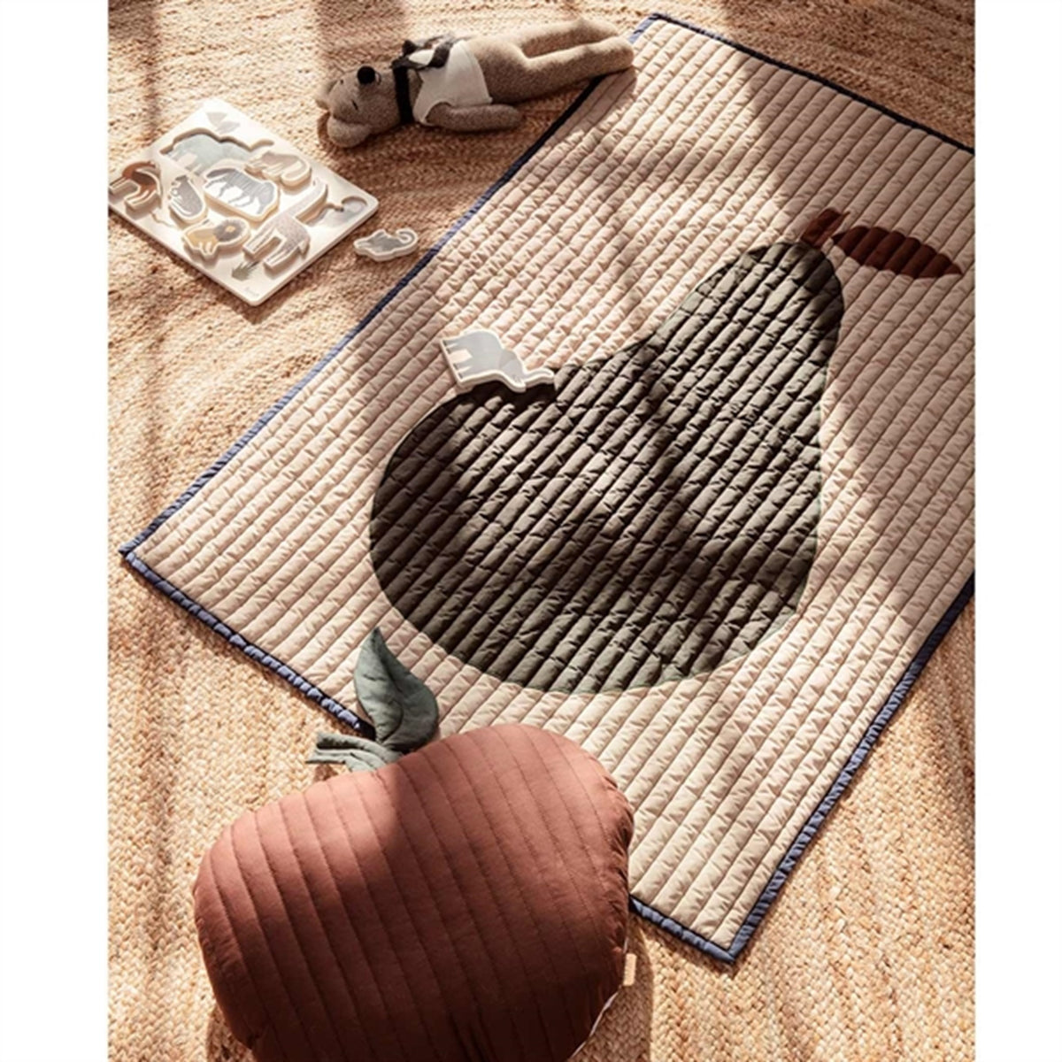 Ferm Living Pear Quilted Blanket Sand