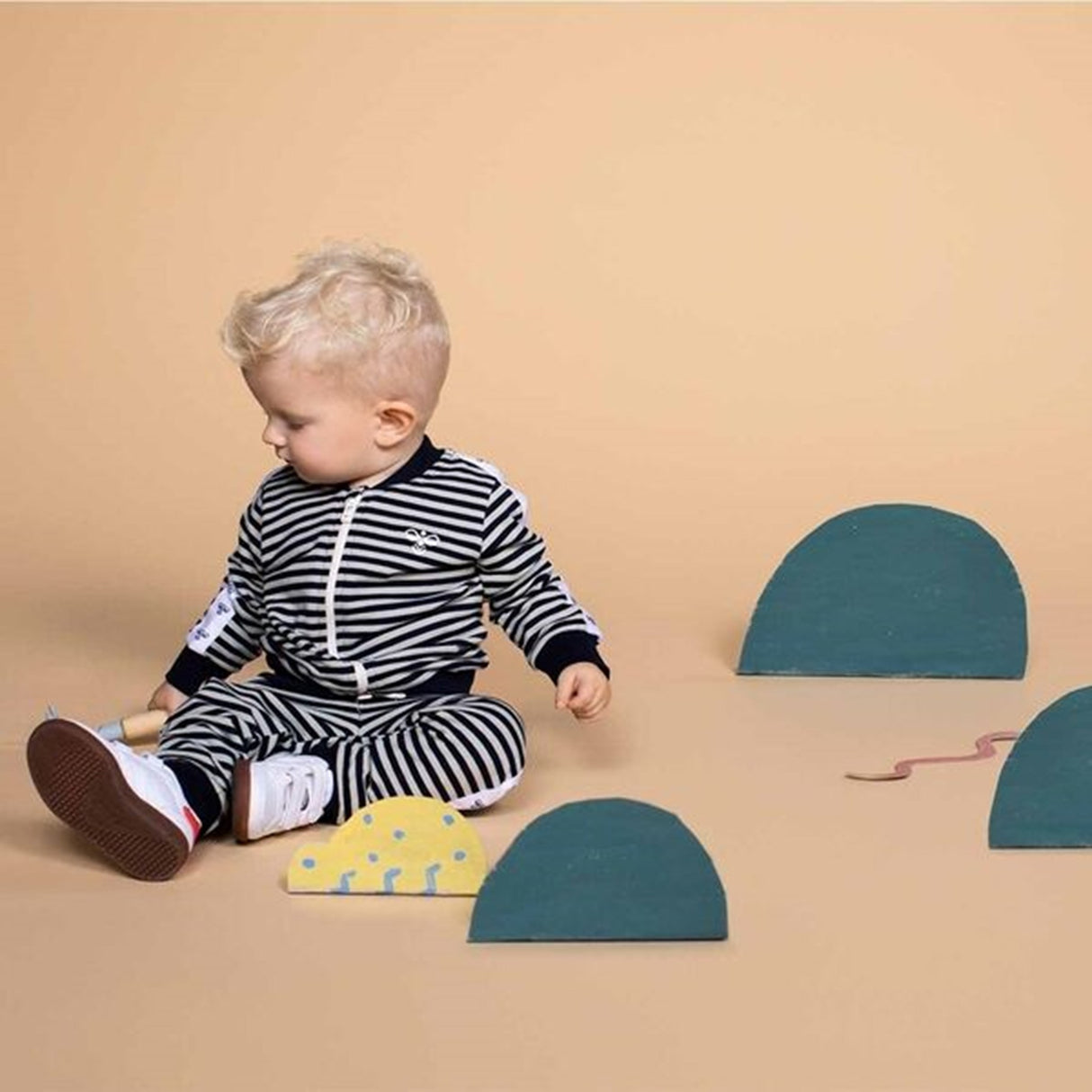 Hummel Black Iris Villum Pants