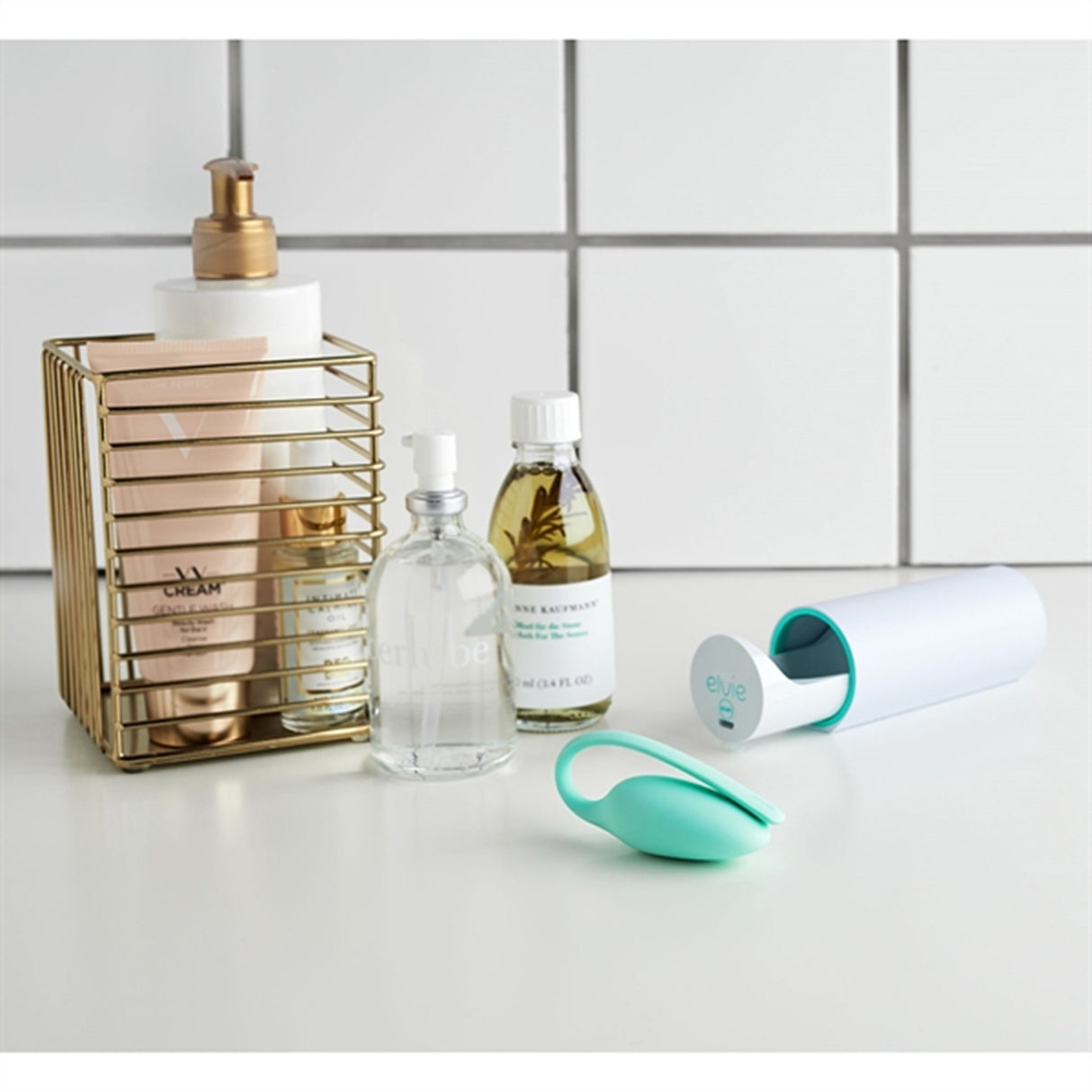 Elvie Trainer White 3