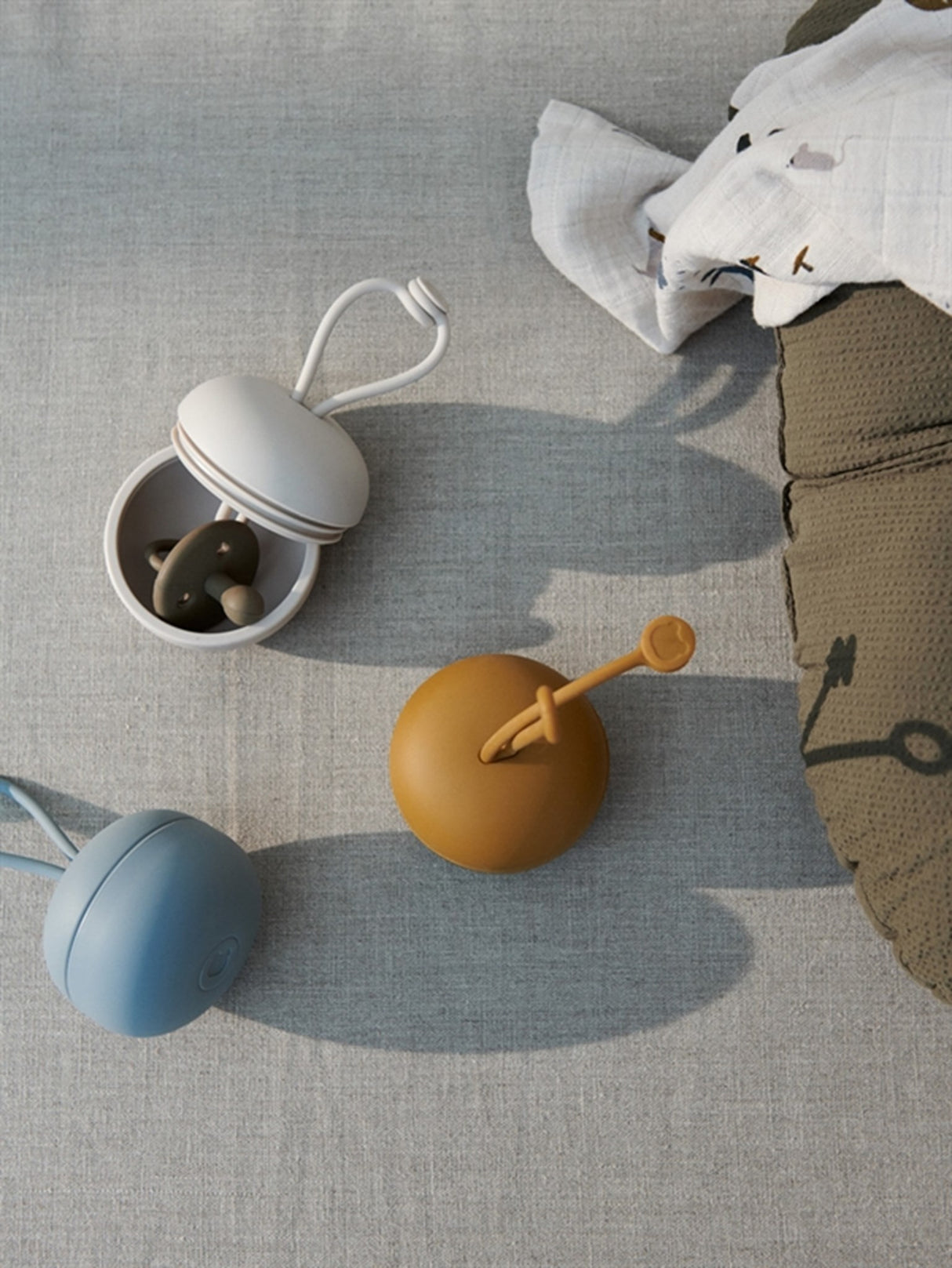 Liewood Philip Pacifier Box Sandy