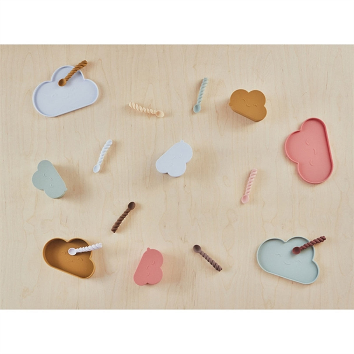 OYOY Chloe Cloud Plate & Bowl Ice Blue/Choko