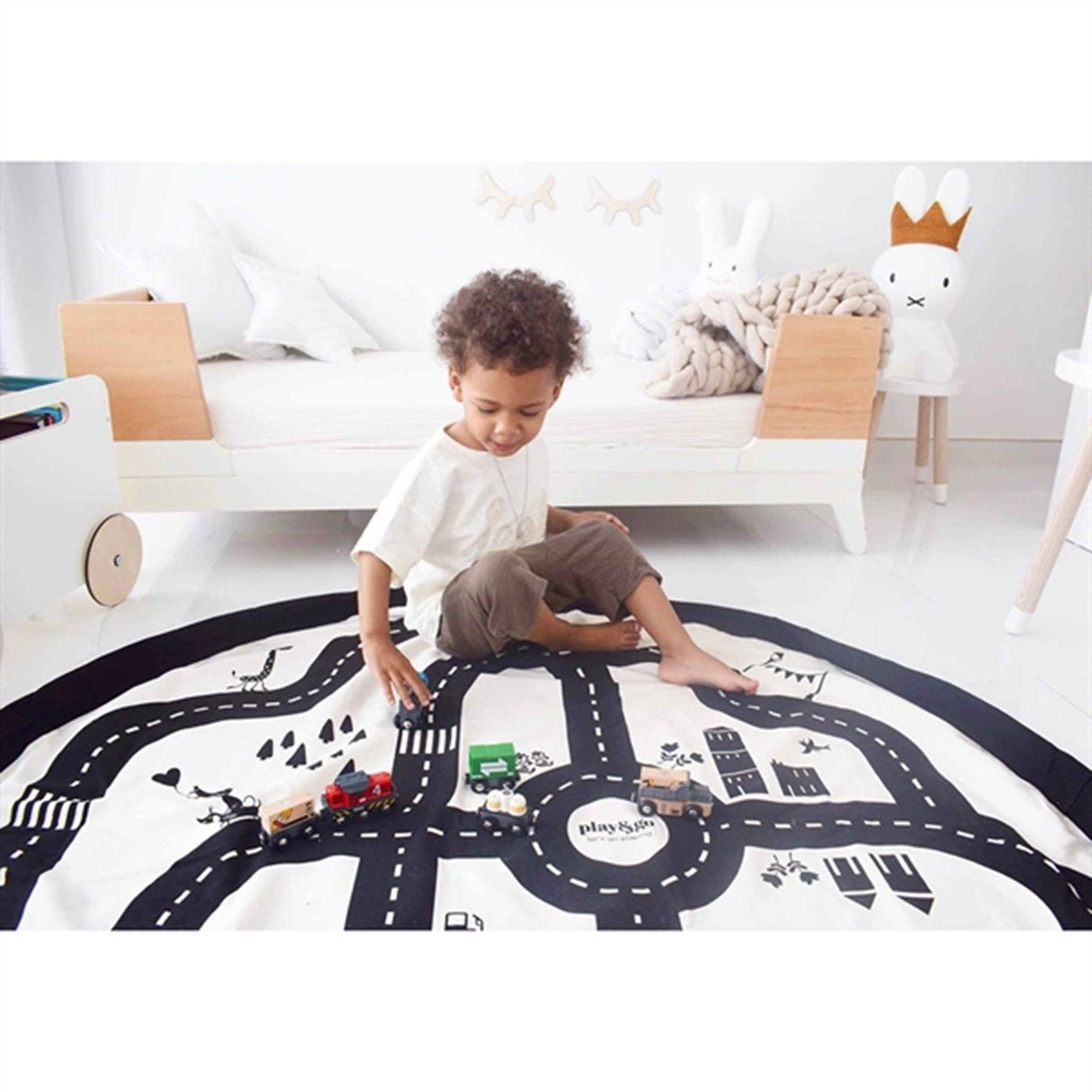 Play&Go 2-in-1 Play Mat Roadmap/Thunderbolt