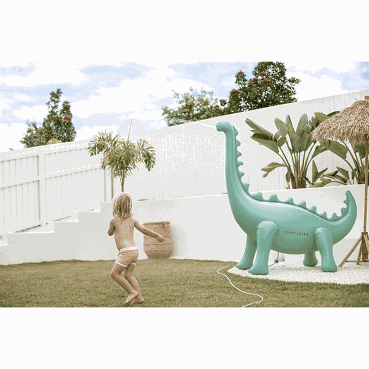 SunnyLife Inflatable Giant Sprinkler Dinosaur
