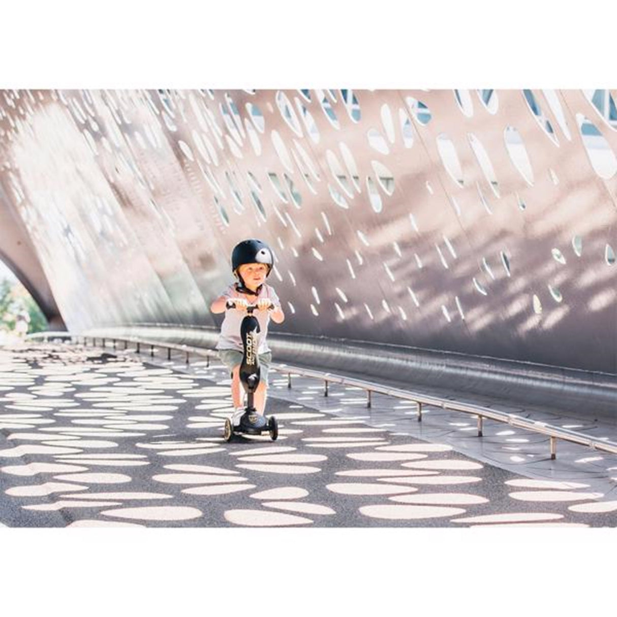 Scoot and Ride Safety Helmet Black/Gold