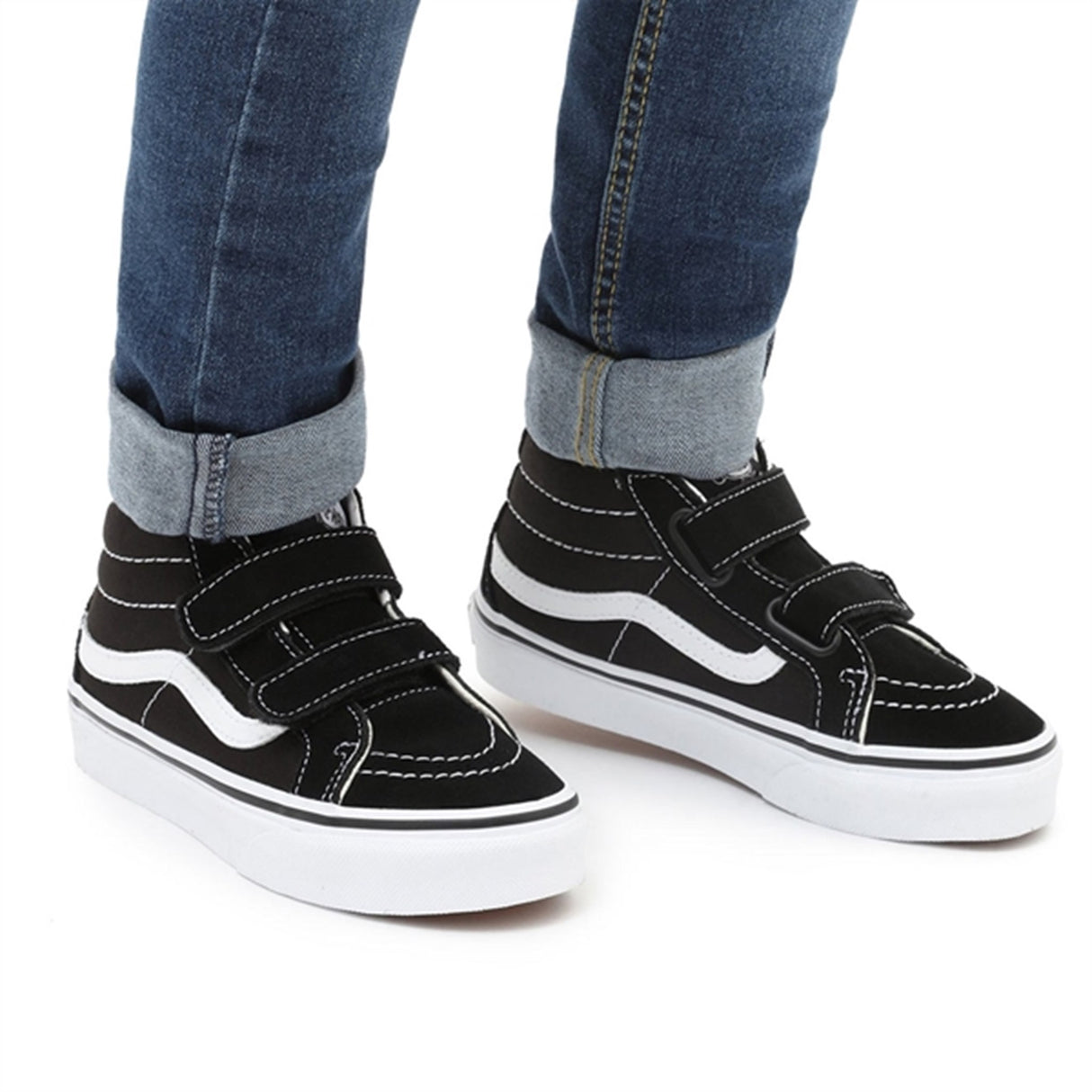 VANS SK8-Mid Reissue V Black/True White Shoes