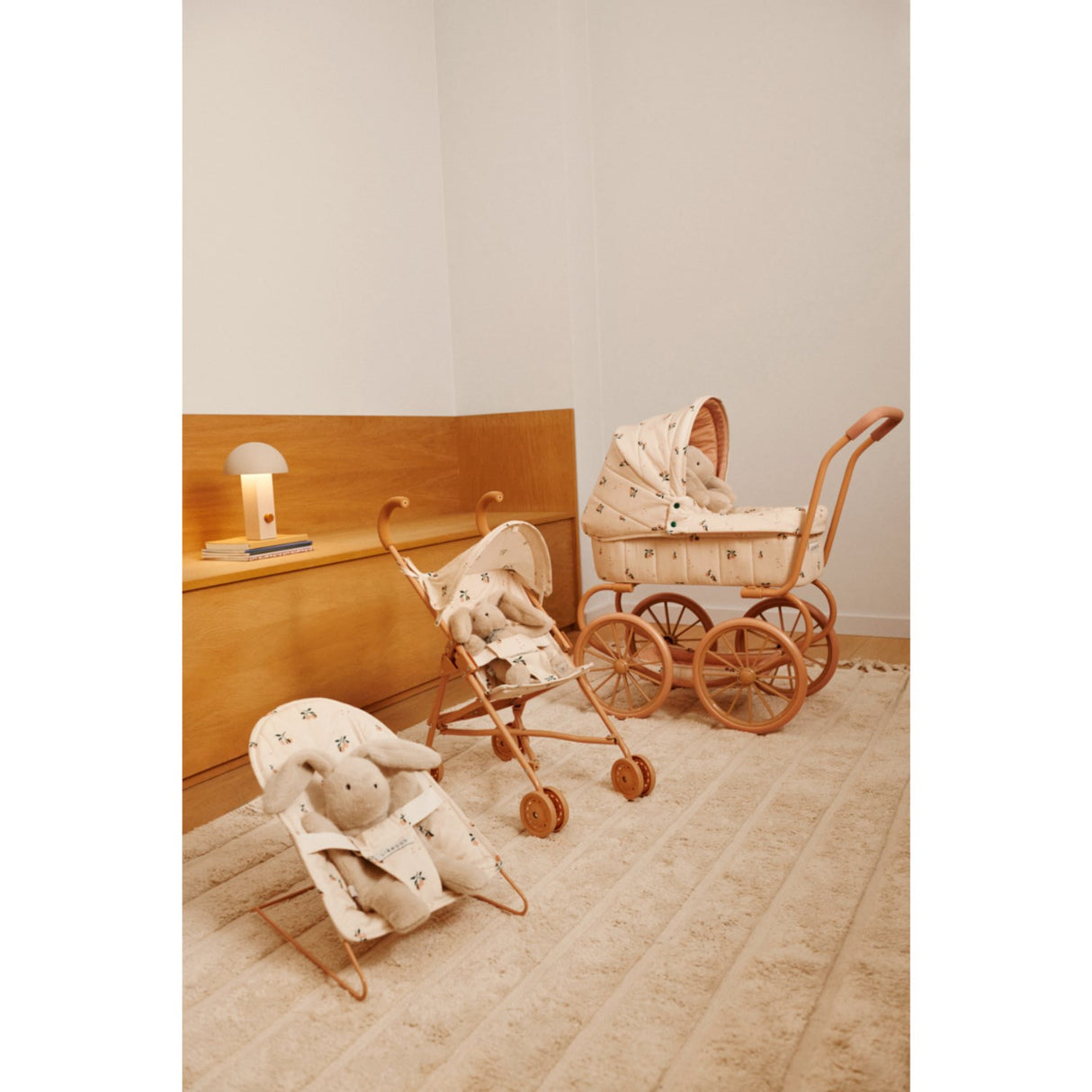 LieWood Peach / Sea Shell Adaline Doll Pram