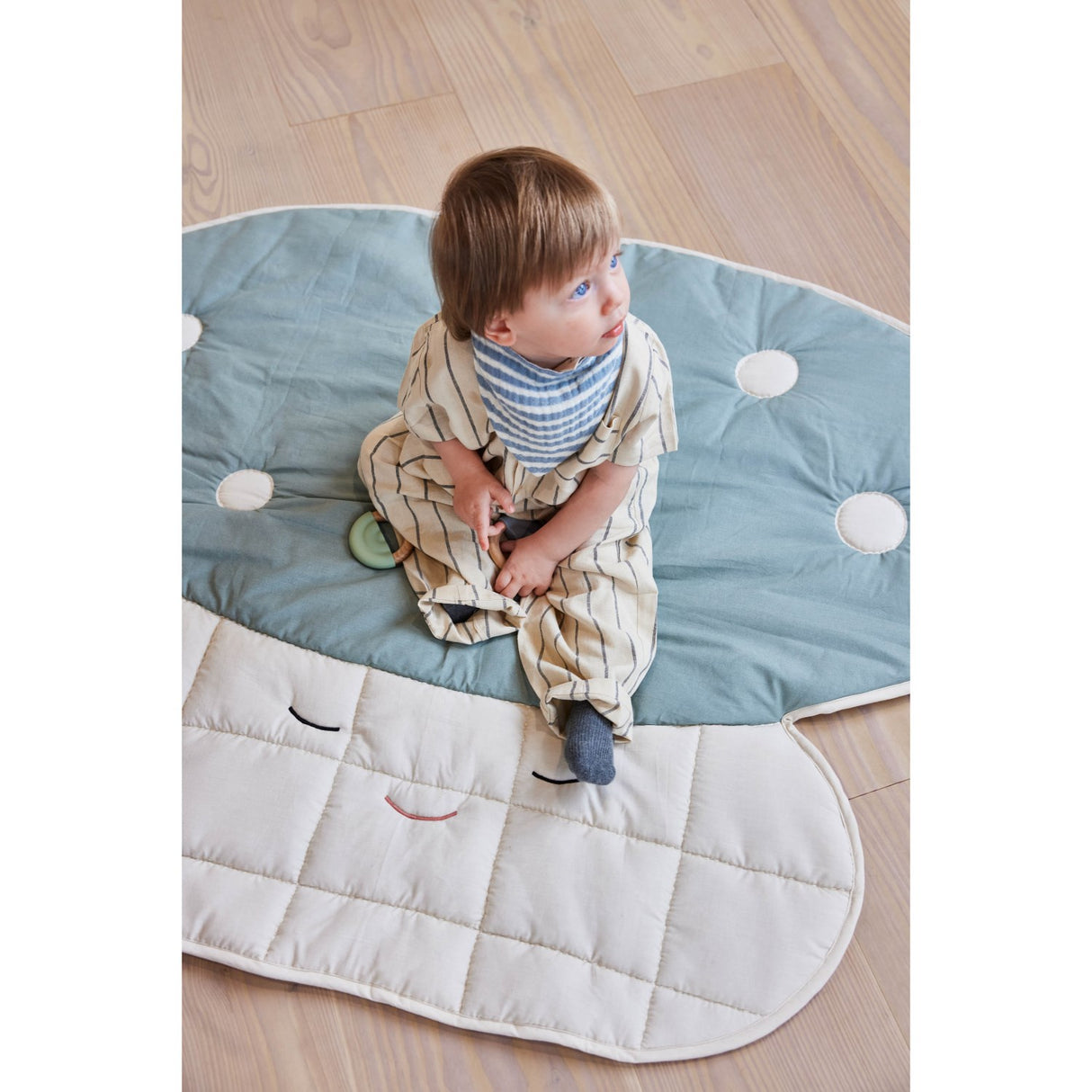 OYOY Offwhite/Pale Blue Mushroom Quilted Blanket