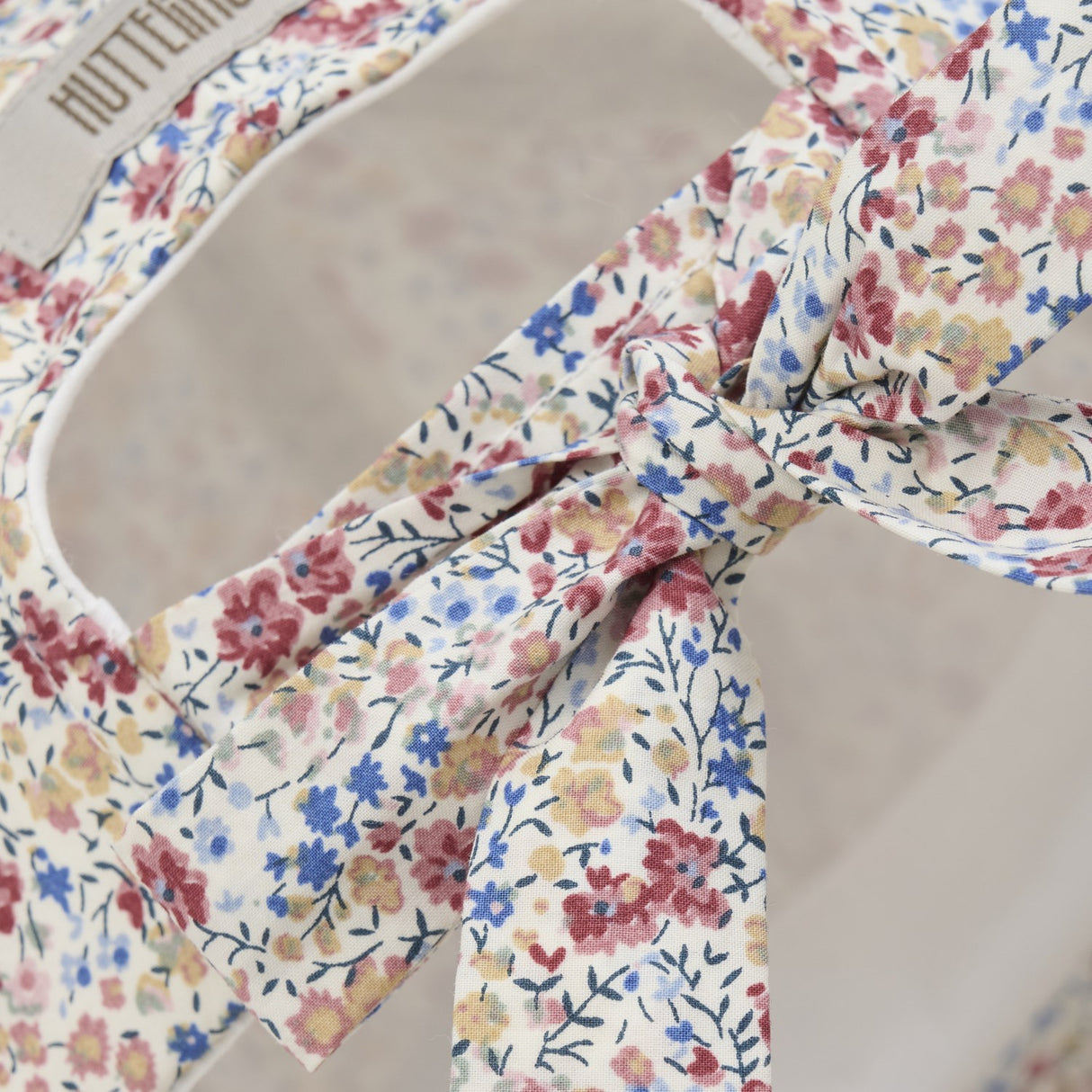 Huttelihut Sepia Rose Cap In Liberty Fabric