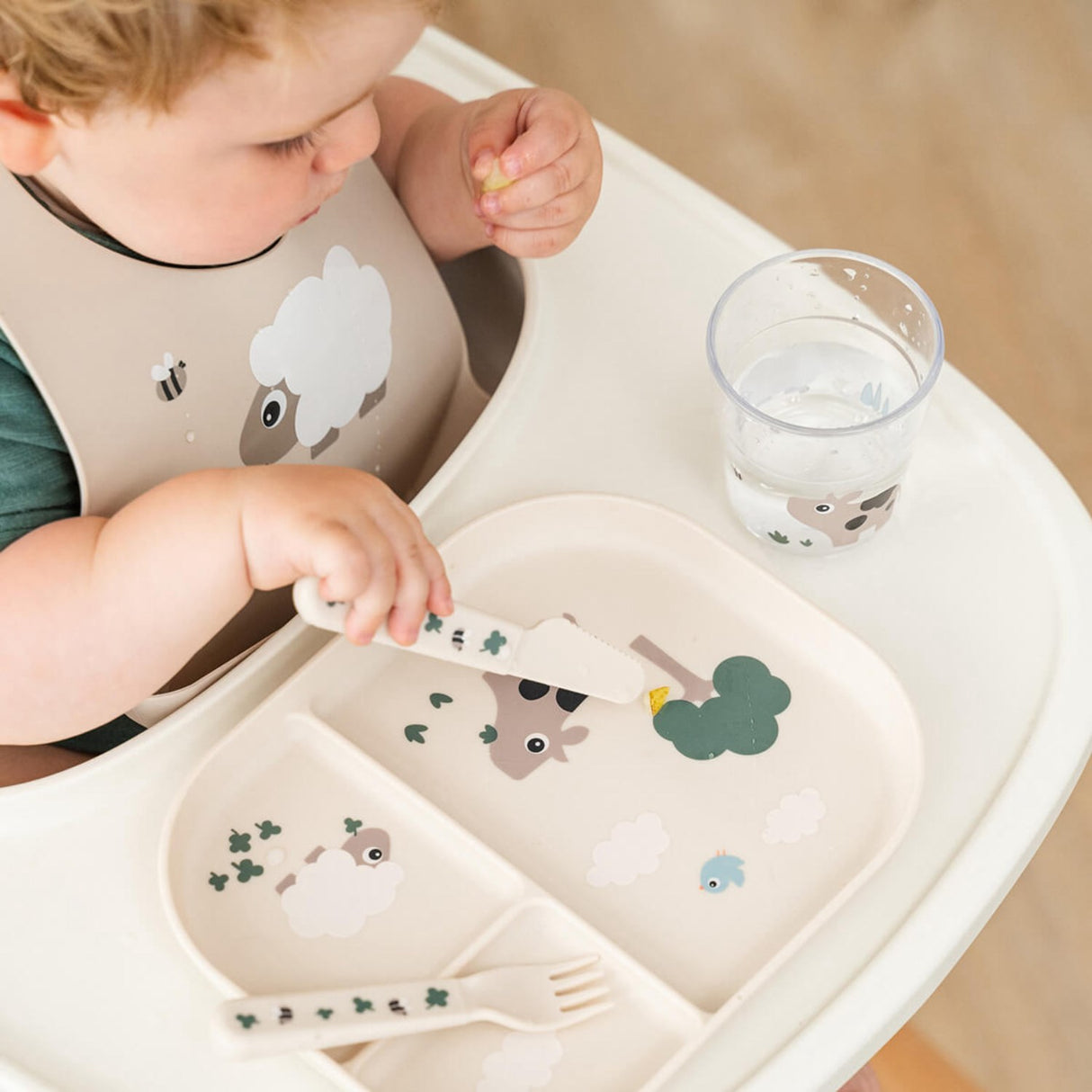 DonebyDeer Sand Foodie Divided Plate Tiny farm
