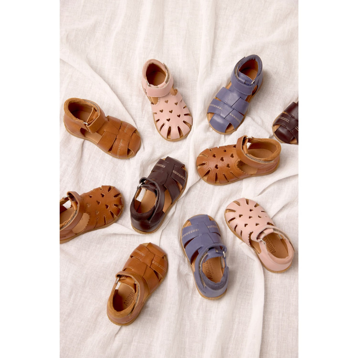 Angulus CAndnac Barnets Første Sandal Med Kontraststikninger
