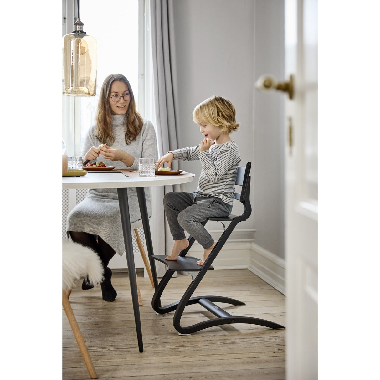 Leander Black Classic™ High Chair Uden Hanger
