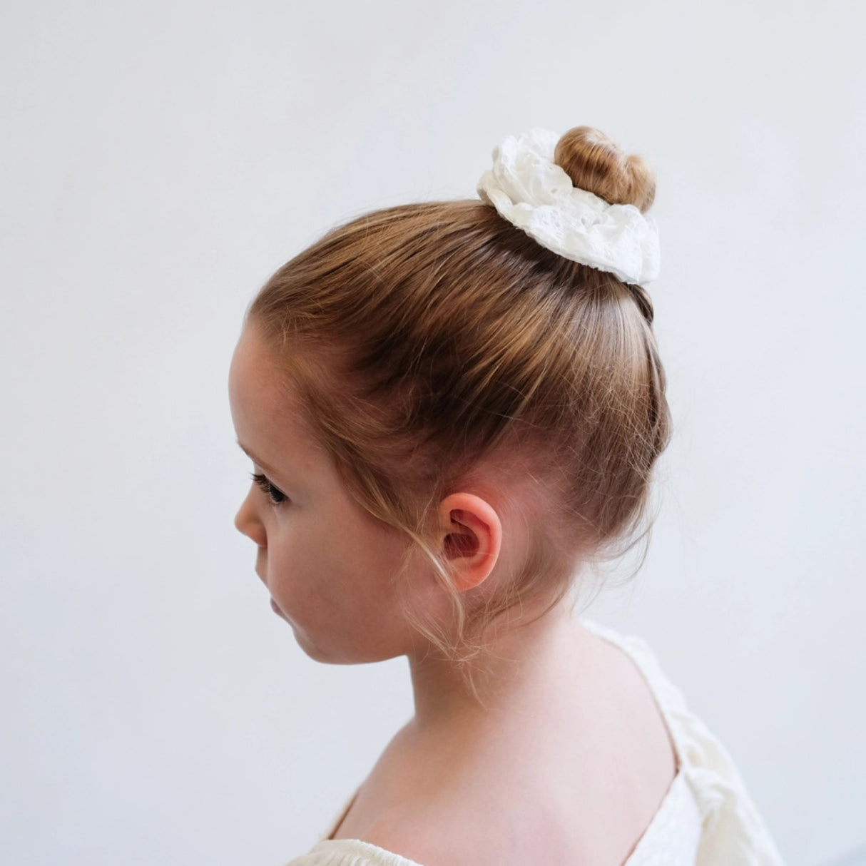 미미 & 룰라 스크런치 - 브로데리 앙글레즈 스프링 매직