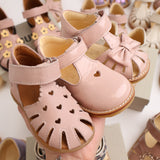 Angulus Rosebud Beginner Sandal Med Bow Og Velcro Fastening