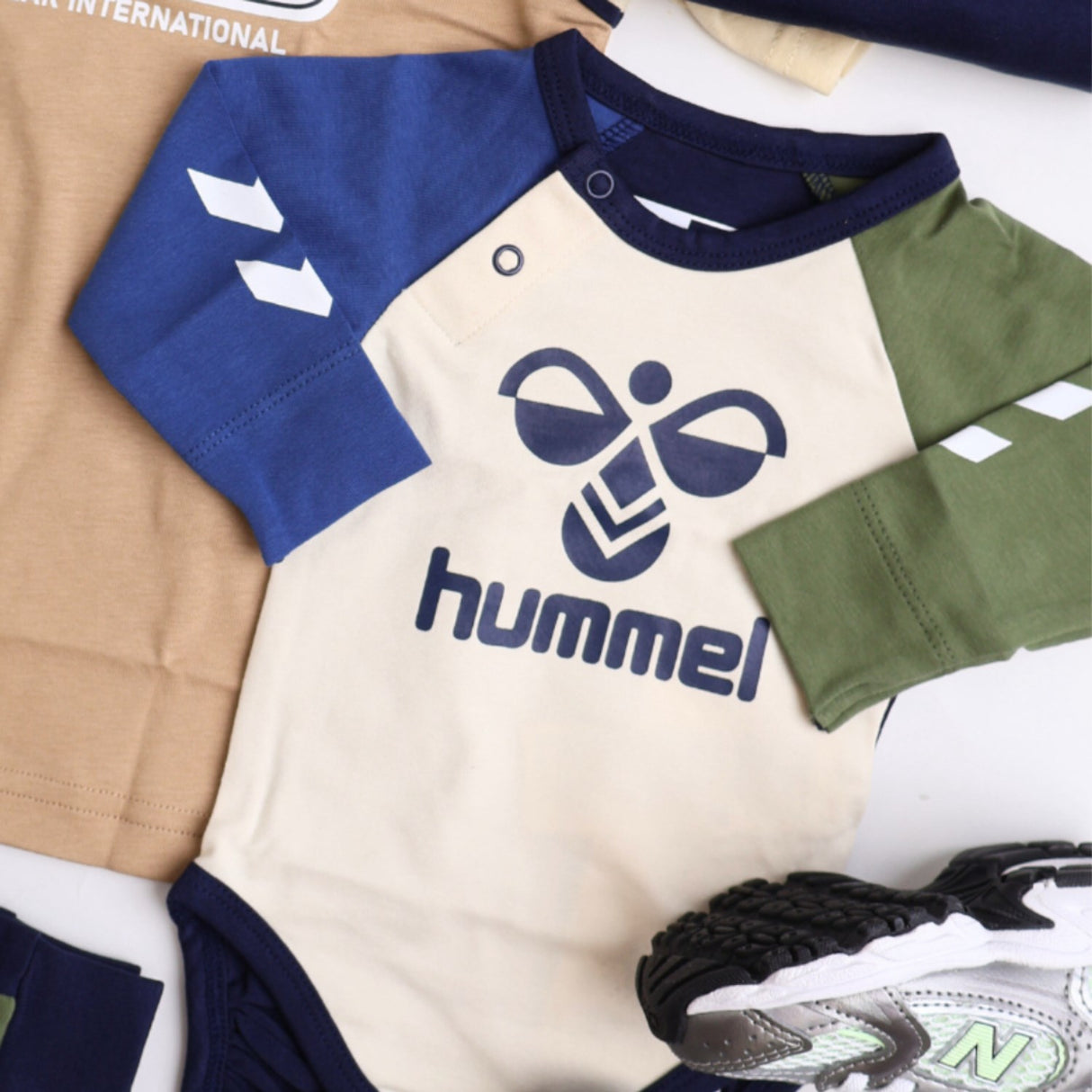 Hummel Black Iris Assym Body L/S