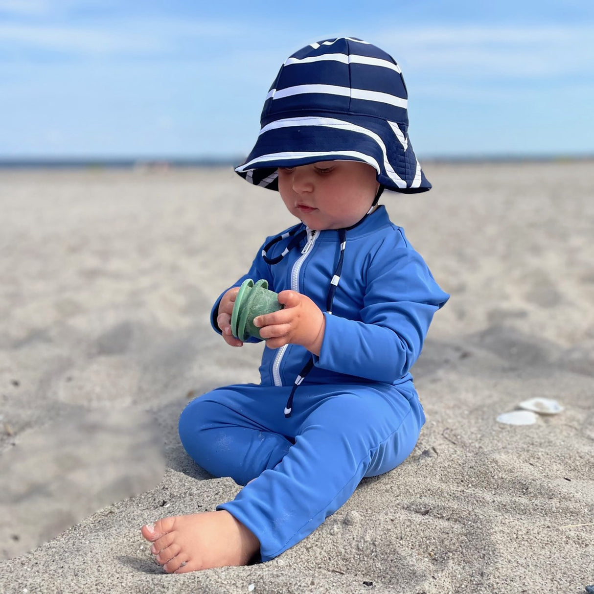 Petit Crabe Sapphire Lou Basic Sunsuit L/S