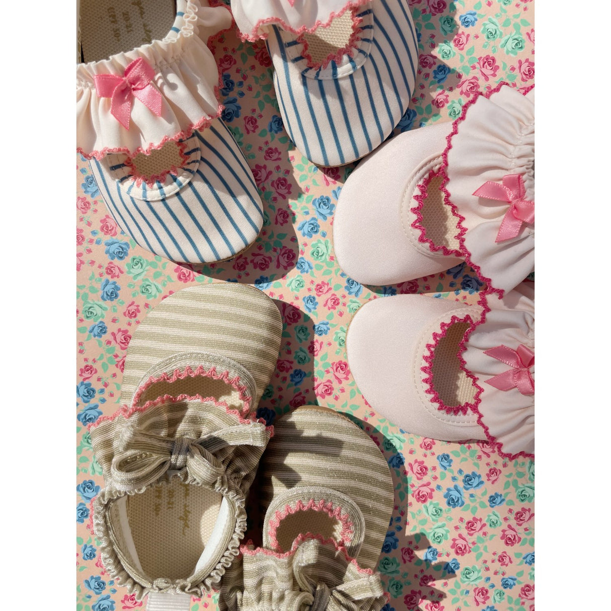 Konges Sløjd Soft Pink Kitty Frill Swim Shoes