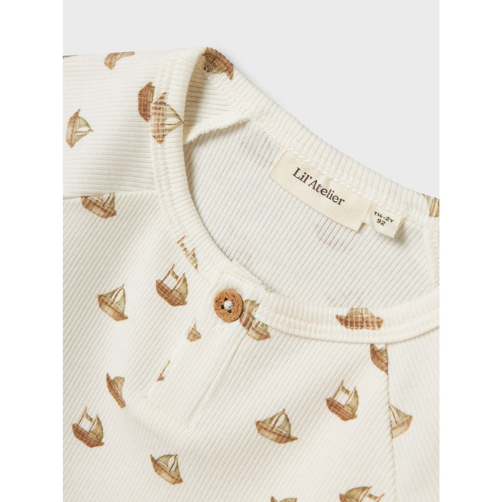 Lil'Atelier Coconut Milk Boat Nmmlavo Eni Ss Slim Top Lil