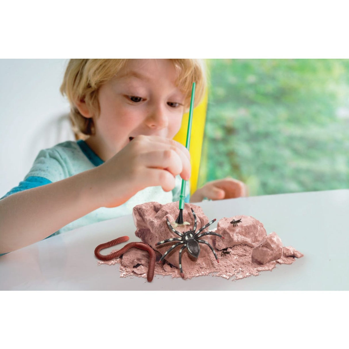 4M Kidzlabs / Creepy Crawly Digging Kit