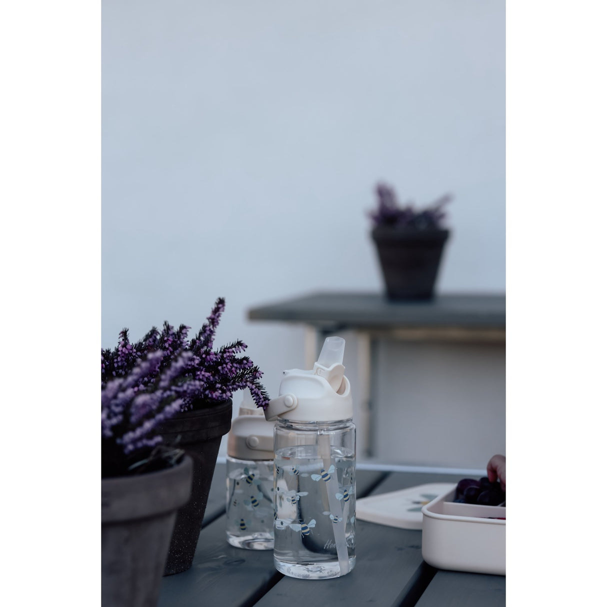 Vanilla COPENHAGEN Honeybee Happy Tritan Bottle - 500 ml