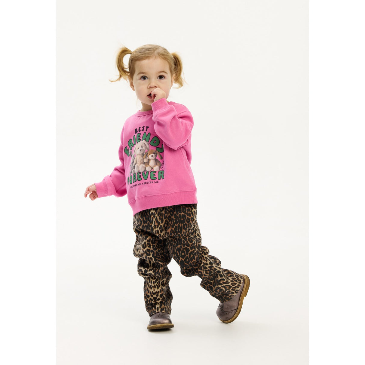 THE NEW Siblings Feather Gray AOP Paloma Straight Jeans