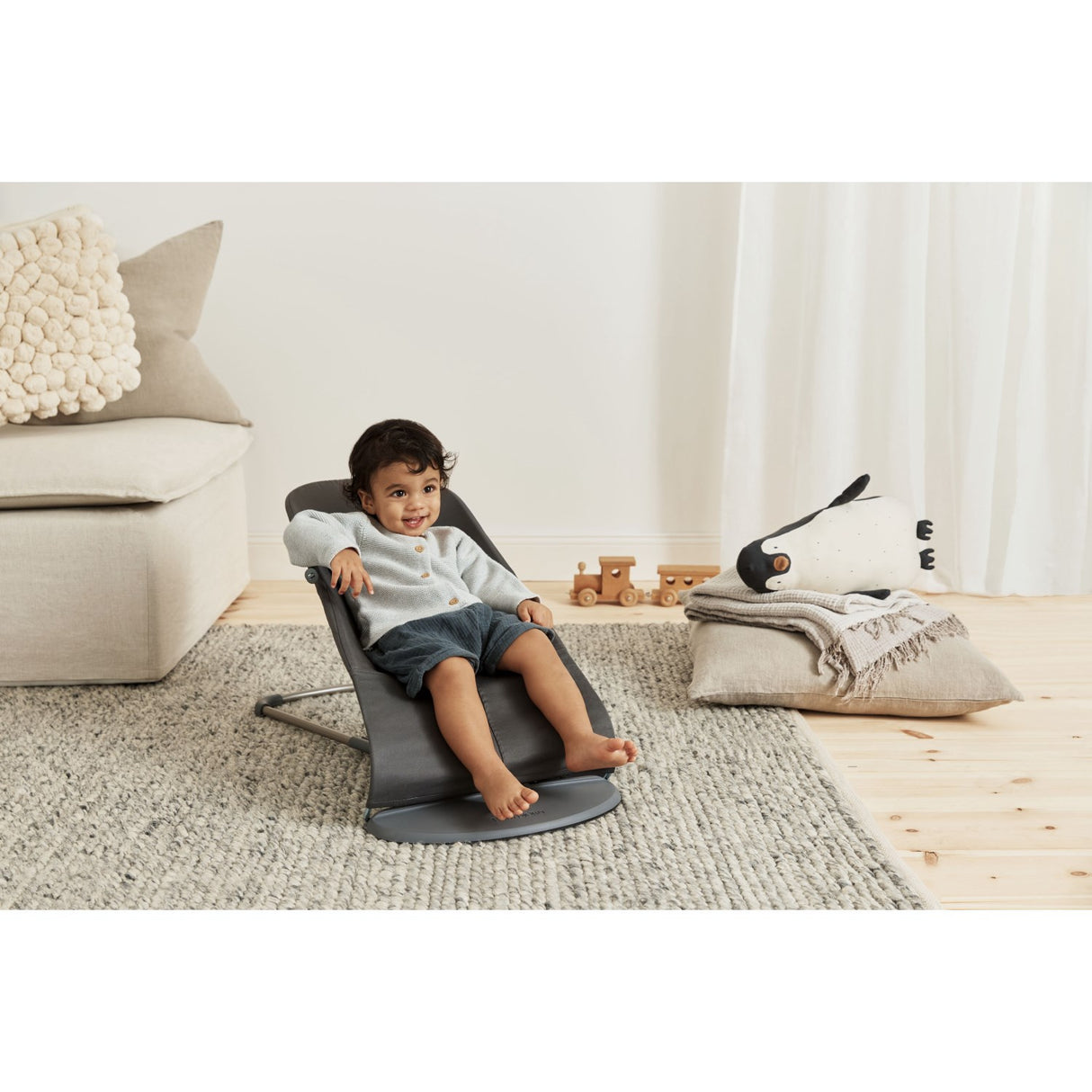 BabyBjörn Anthracite Grey Bouncer Bliss - Woven, Flower Leaf Quilt