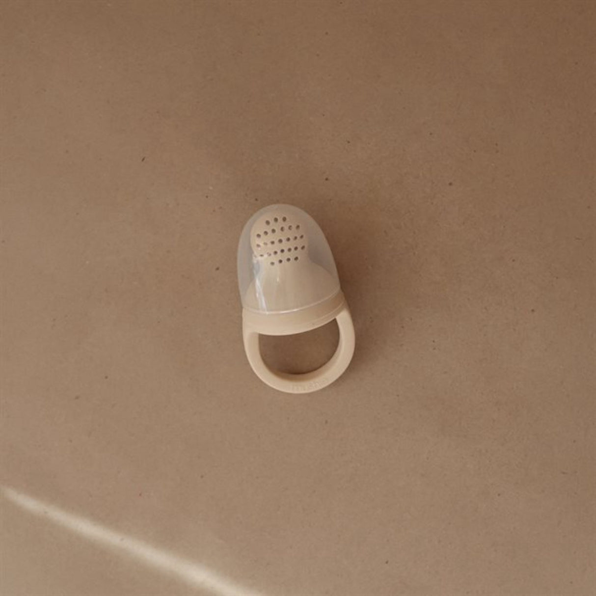 Mushie Shifting Sand Silicone Fresh Food Feeder 2-Pack