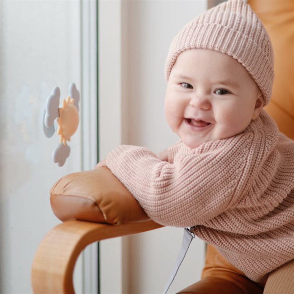 Mushie Sunshine Suction Spinner Toy