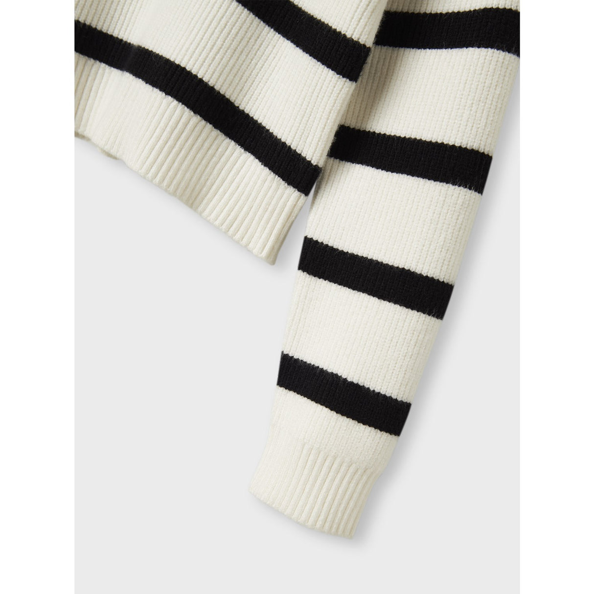Name It Cloud Dancer W. Black Stripes Nkfvnilla Ls Sh Knit