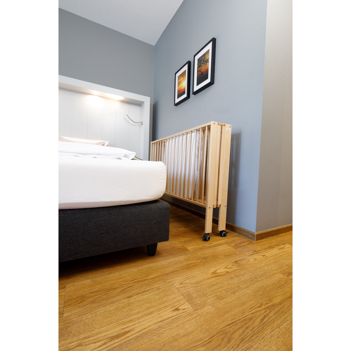 tiSsi® Nature Jori Sammenklappelig Bed Massiv Beech