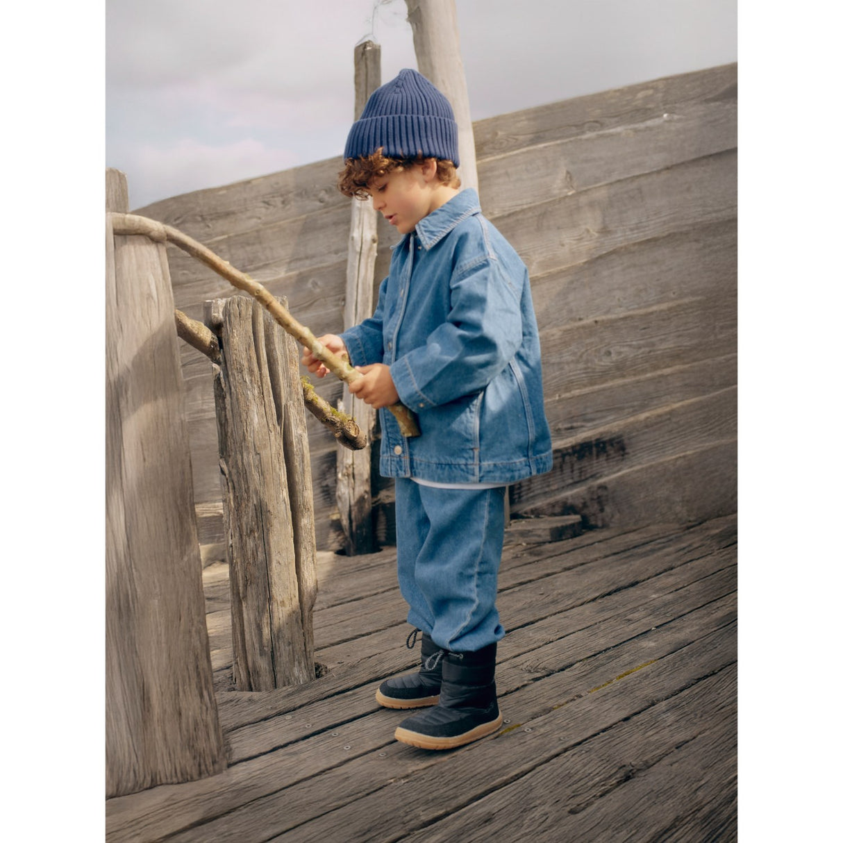 Angulus Black/Black Lightweight and Flexible TEX Winter Boot in Nylon