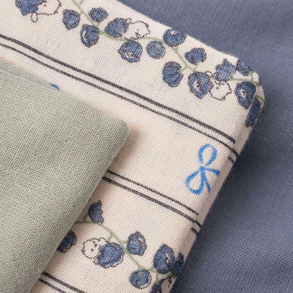 That's Mine Bell Flower Bora Muslin Cloth 3-Pack