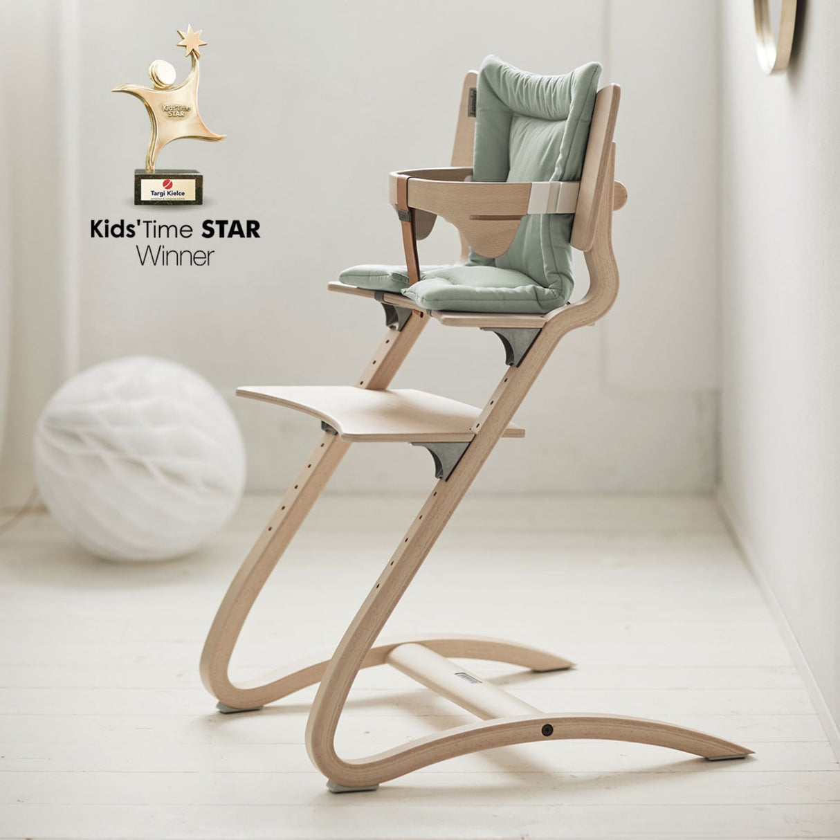 Leander Whitewash Classic™ High Chair Uden Hanger
