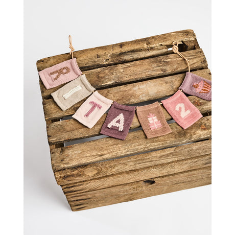 Smallstuff Rose Knitted Flag 2