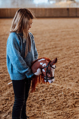 제작: Astrup Hobby Horse, Coco, Maroon/White
