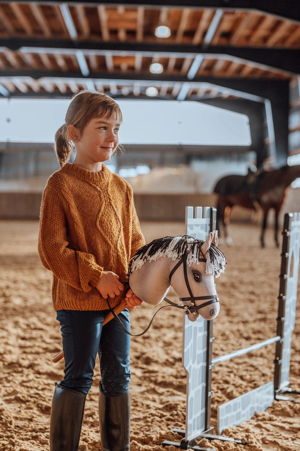 제작: Astrup Hobby Horse, Luna, Grey, Short Mane