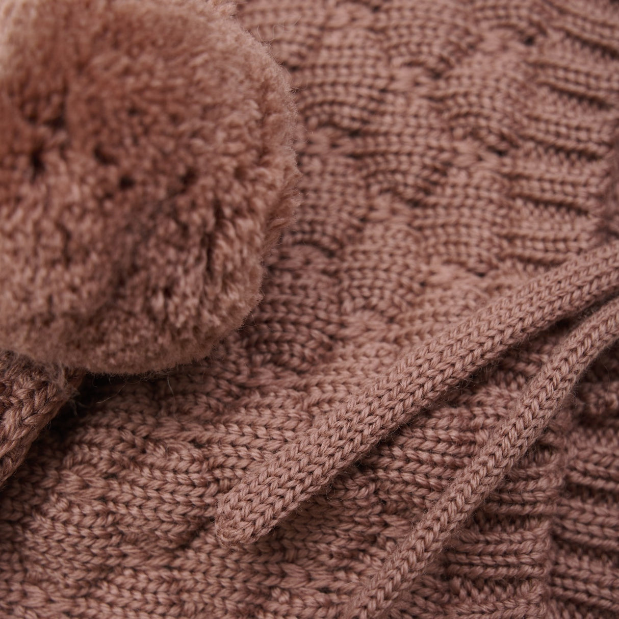 Huttelihut Burlwood Bonnet Wool Knit Pompom