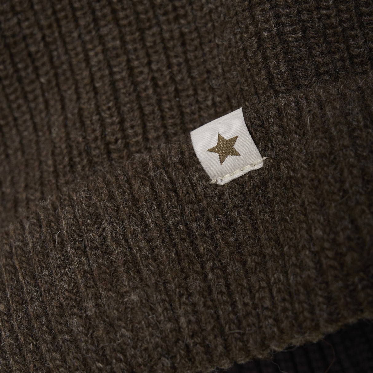 Huttelihut Dark Brown Melange Hat Knit Alpaca Pompoms