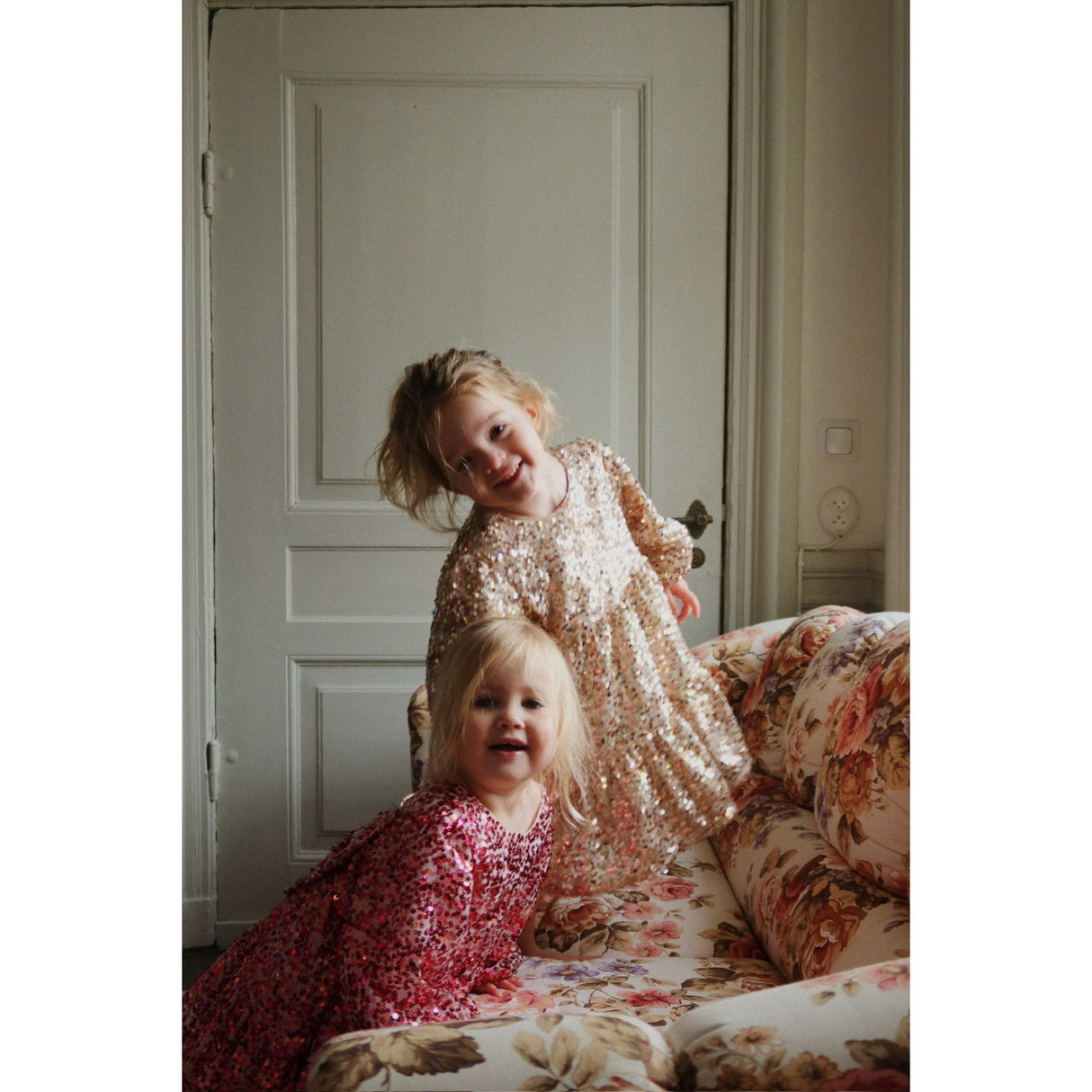 Konges Sløjd Gold Glitter Lila Sequins Bow Dress