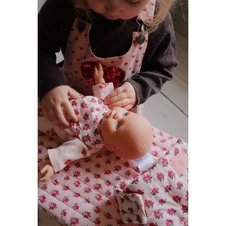 Konges Sløjd Rosie Rose Doll Nursery Set