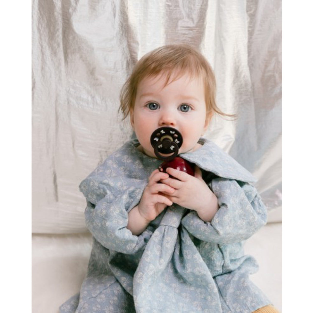 Bibs Ivory/Plum Pacifier Colour Holiday Bow 2-Pack Latex