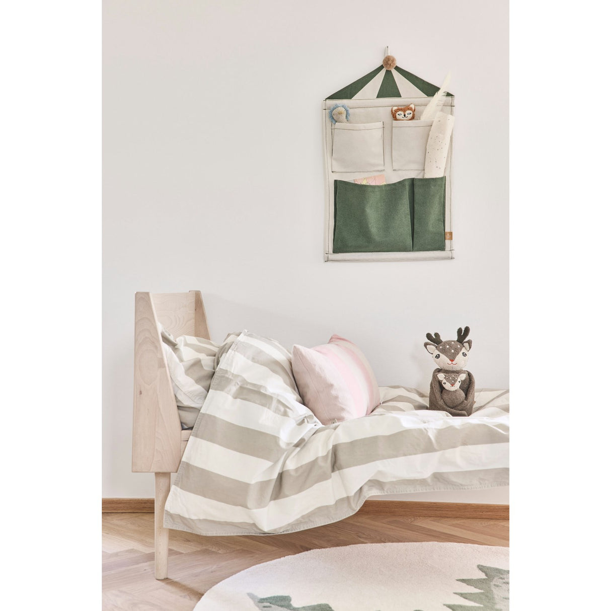 OYOY Clay/Green Circus Wall Storage 2