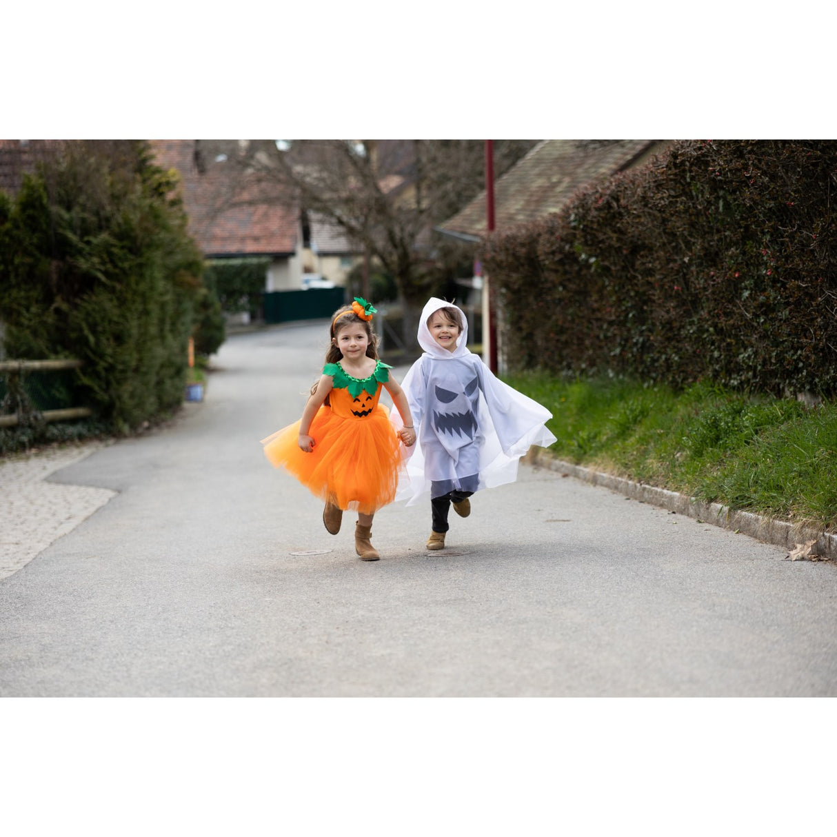 Great Pretenders Spooky Ghost Poncho