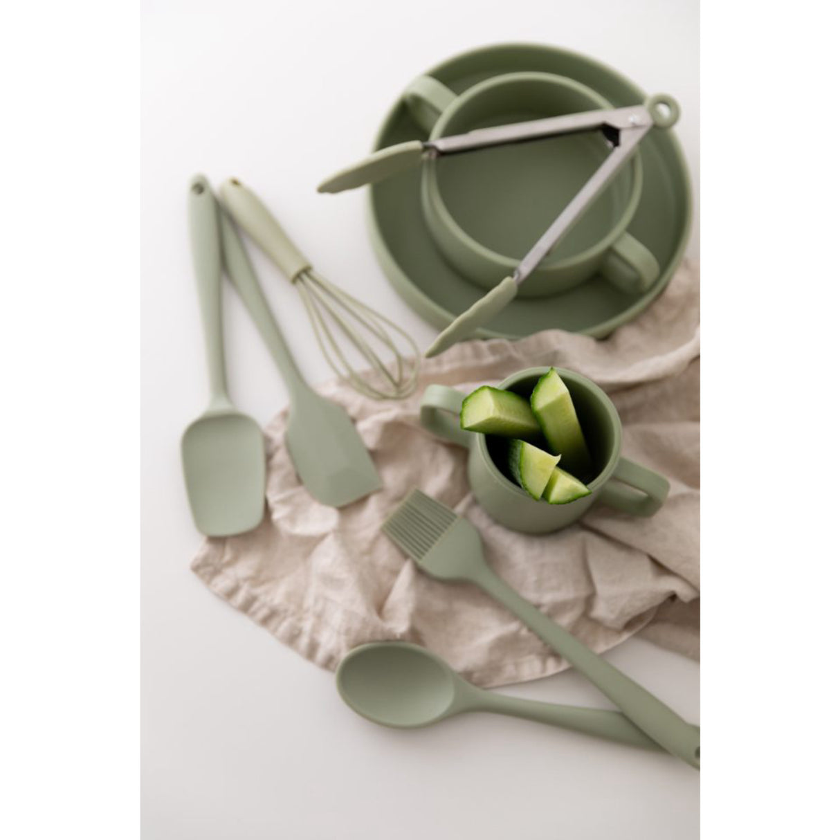 Everleigh & Me Olive Dinner Set