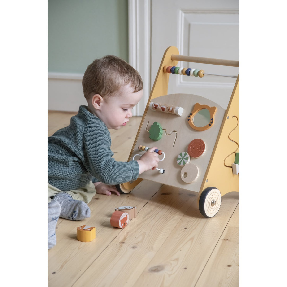 Sebra Wildlife Activity Walker Wooden